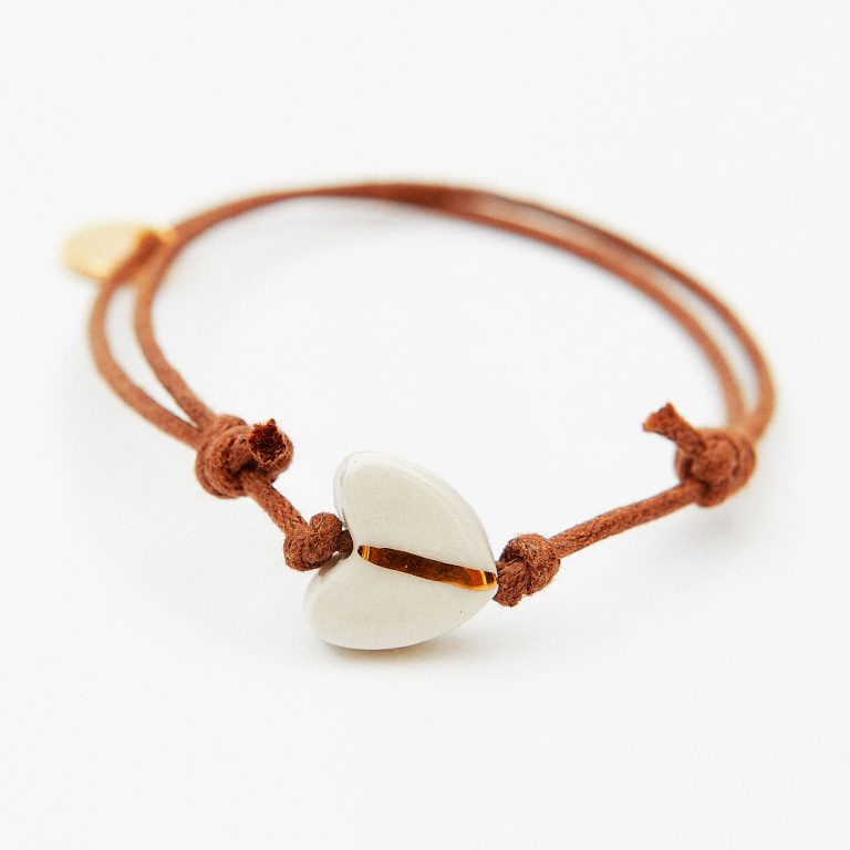 Pulsera corazón pequeño cordón