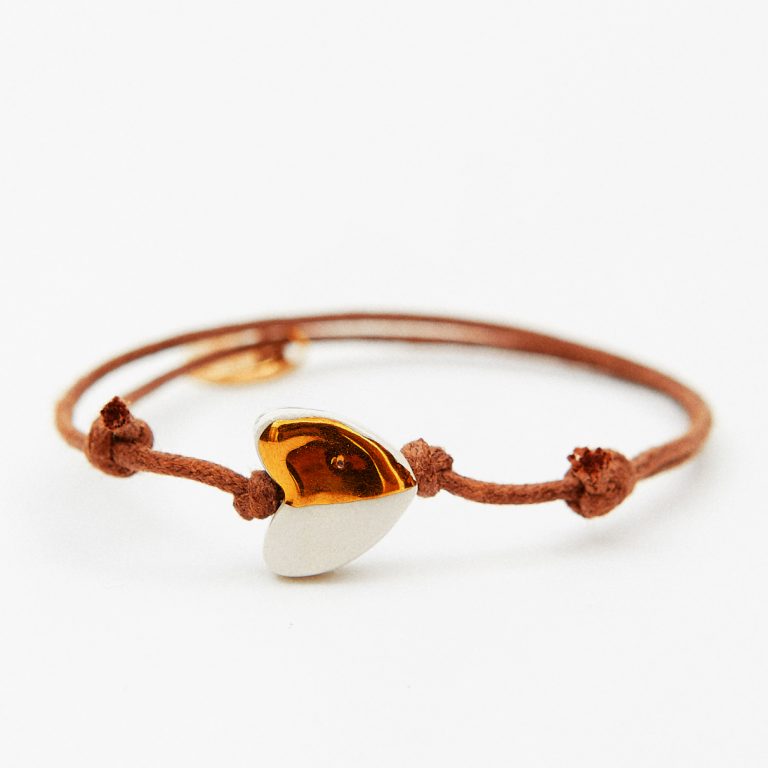 Pulsera corazón pequeño cordón