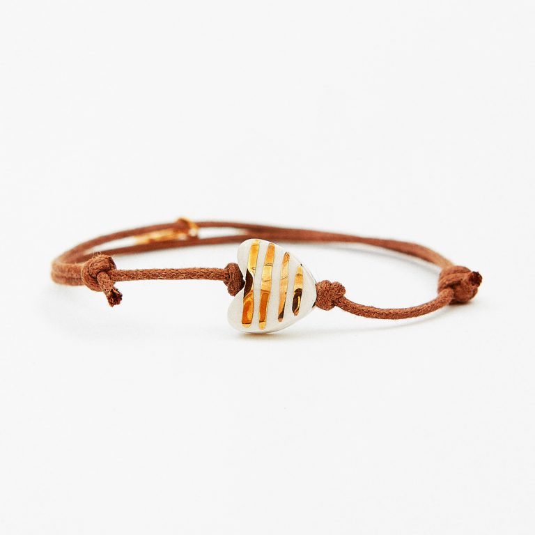 Pulsera corazón pequeño cordón