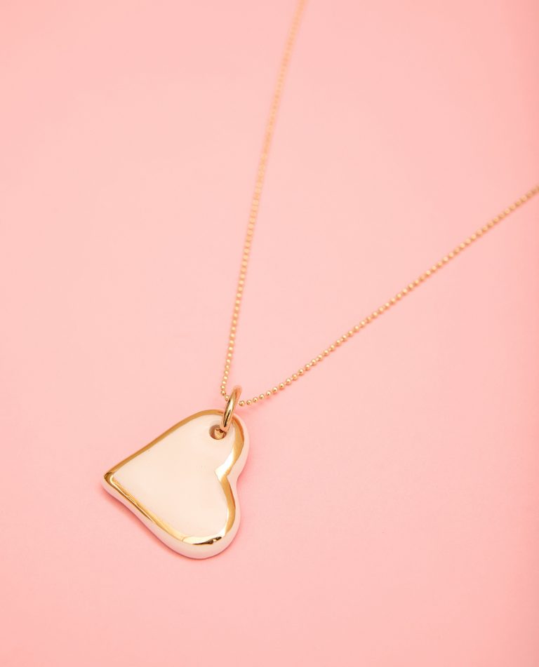 COLLAR CORAZÓN 18