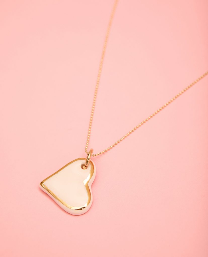 COLLAR CORAZÓN 18