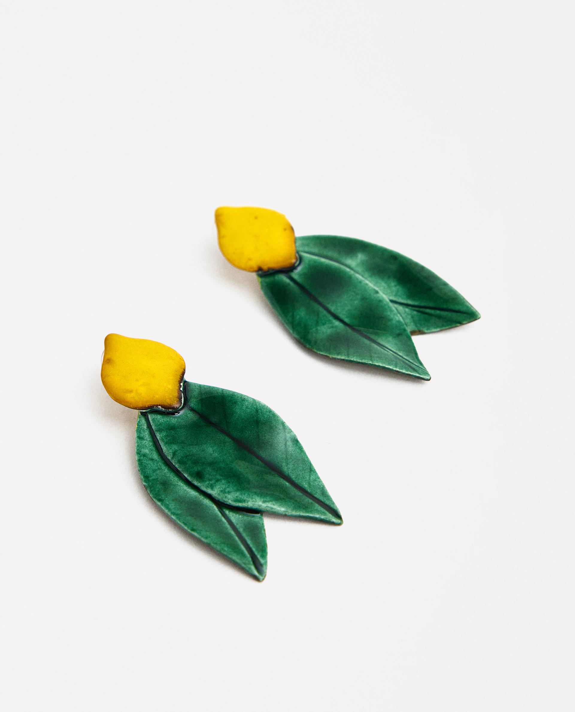 PENDIENTES LIMÓN VERNA