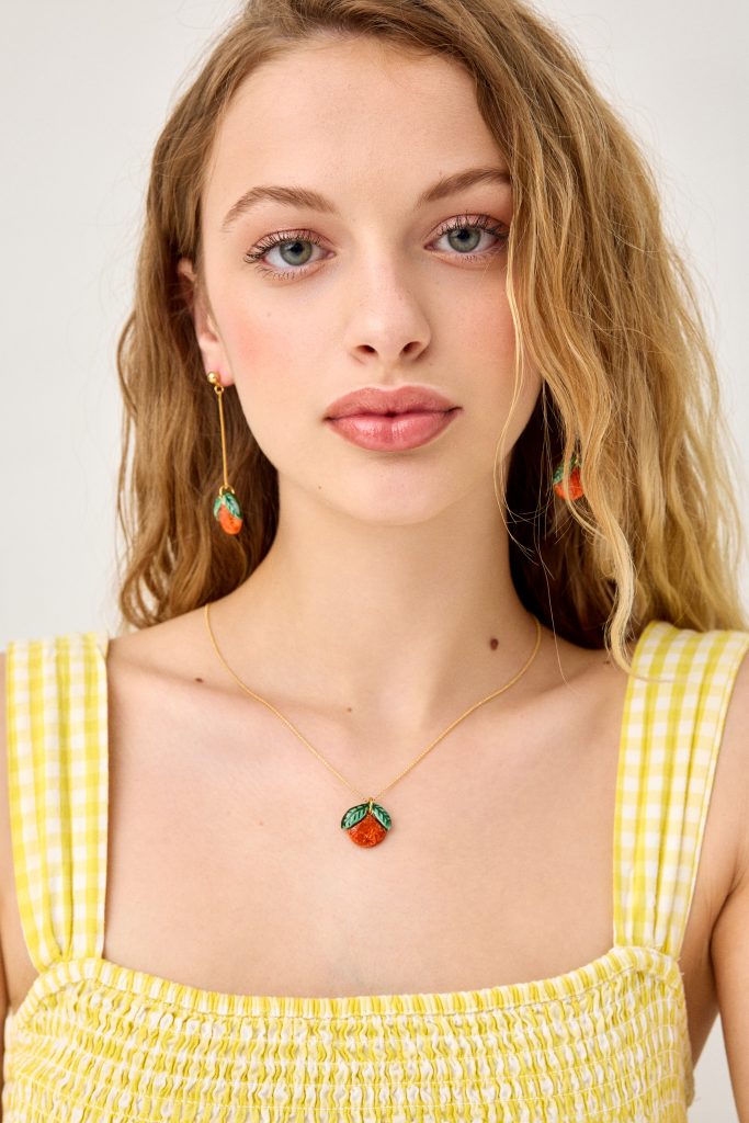 Collar naranja de La Polaca, collares de cerámica hecha a mano