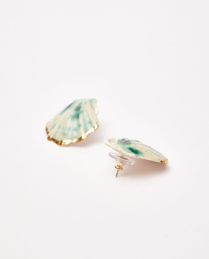 PENDIENTES CONCHA ALETA