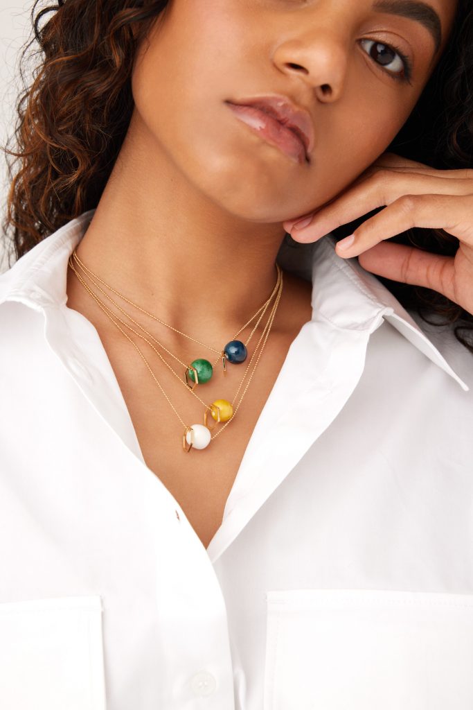 Collar MÍNIMAL COLOR de La Polaca, basicos de cerámica hecha a mano