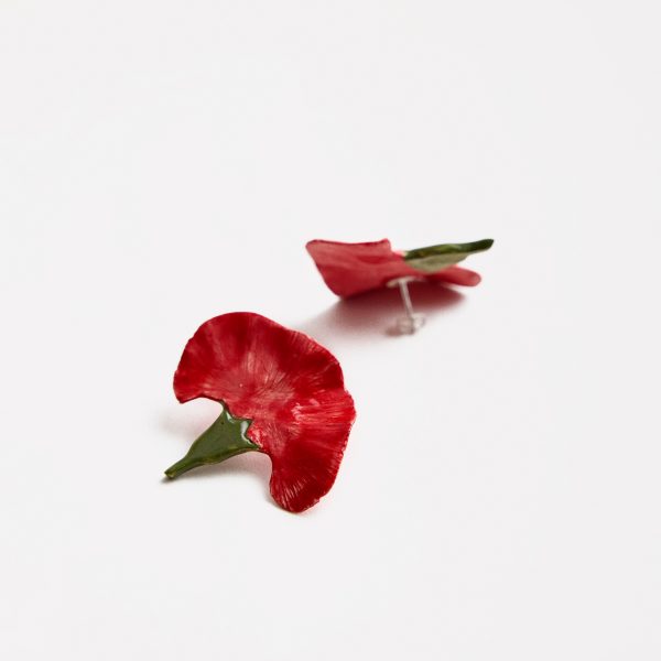 PENDIENTES CLAVEL ROJO