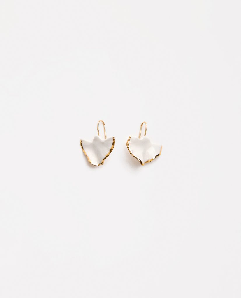 PENDIENTES HOJA BASE ORO