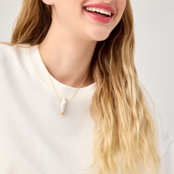 COLLAR CARACOLA ALARGADA