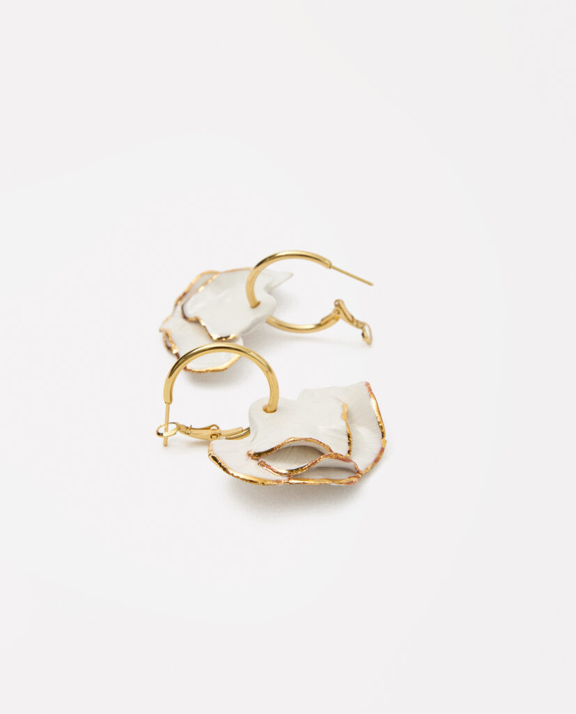 PENDIENTES PORCELANA HOJAS CLAVEL