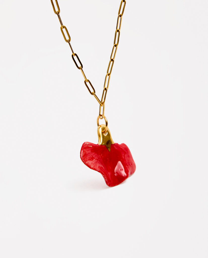 COLLAR CLAVEL ROJO & ORO