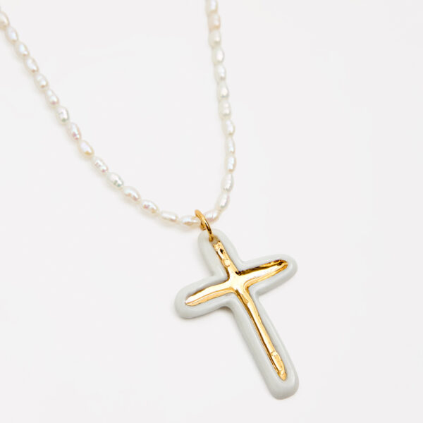 COLLAR CRUZ ORO PERLAS