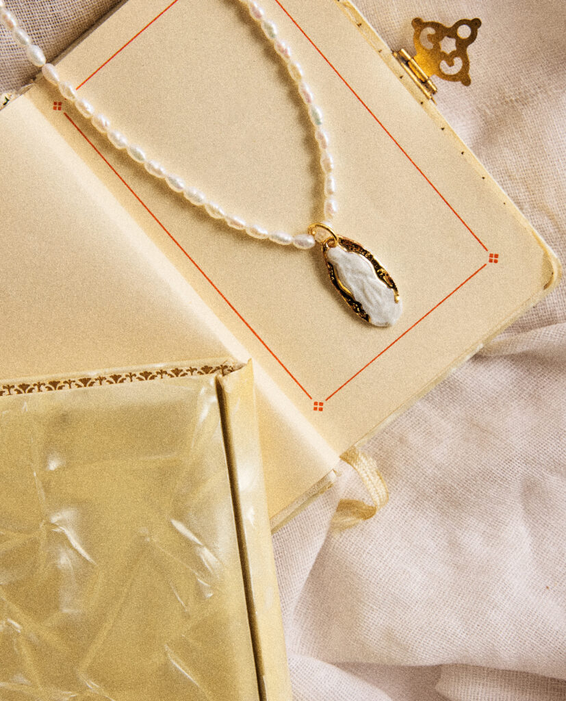 COLLAR PERLAS GUADALUPE MINI