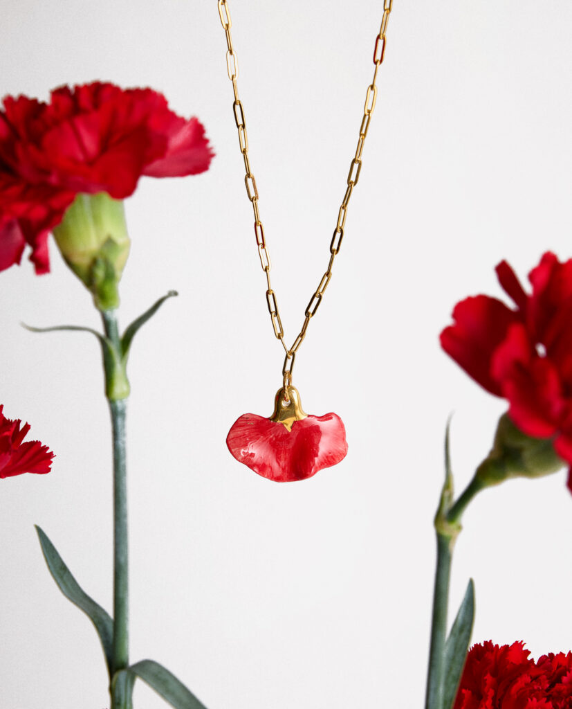 COLLAR CLAVEL ROJO & ORO