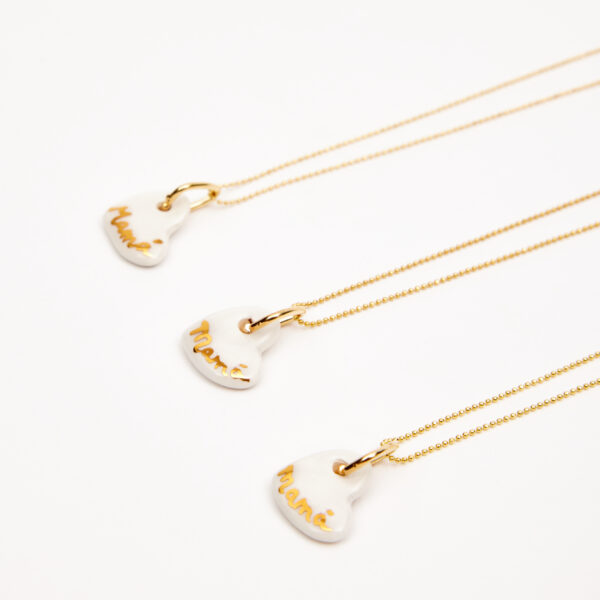 COLLAR CORAZÓN MAMÁ