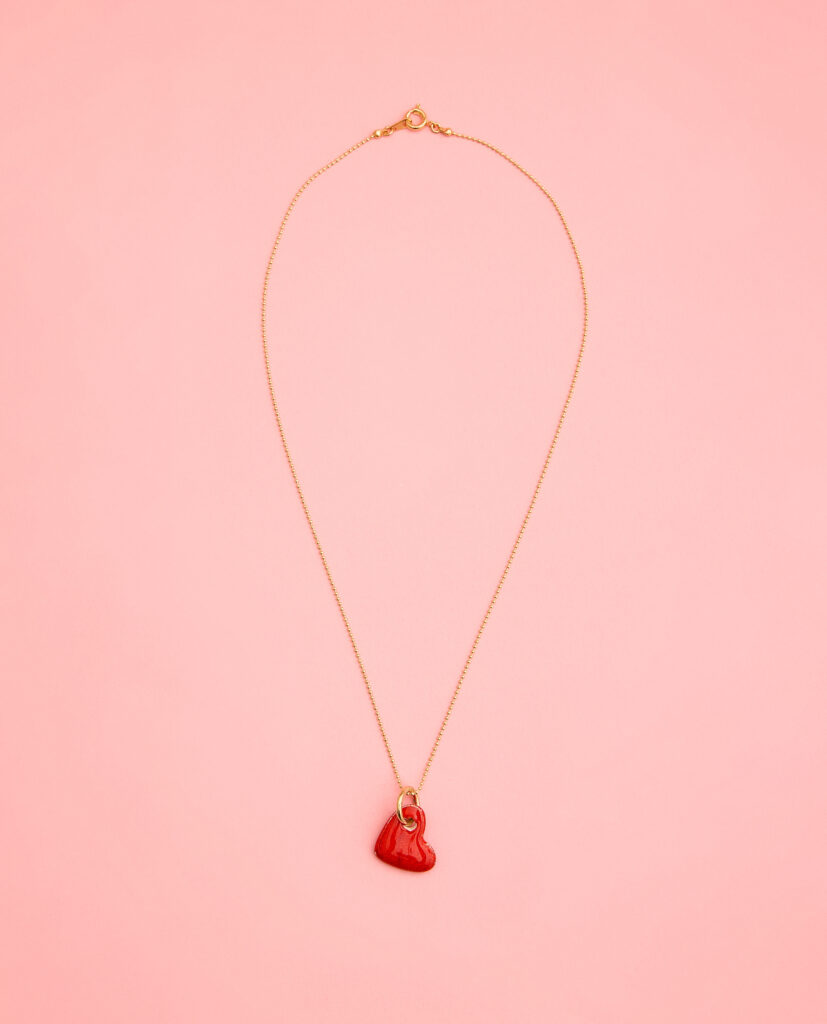 COLLAR CORAZÓN ROJO