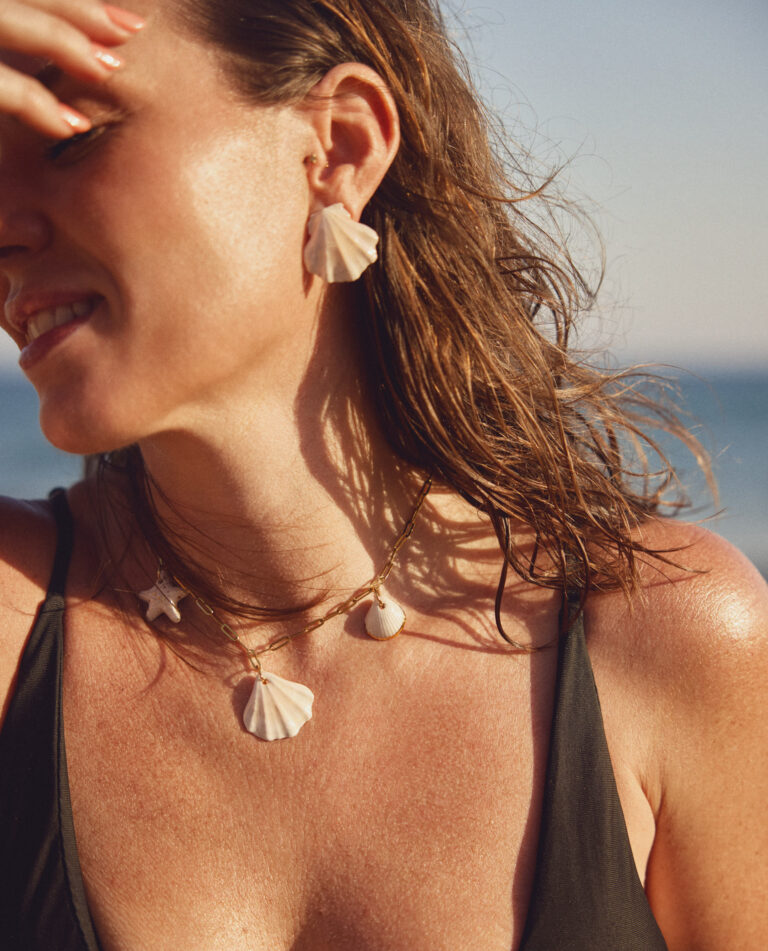 PENDIENTES CONCHA ALETA